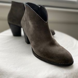 Paul Green Black Delgado Booties Grey
